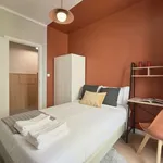 Rent a room in lisbon