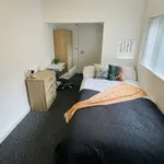 Rent 4 bedroom house in West Midlands