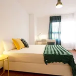 Rent a room of 110 m² in madrid