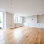 Rent 2 bedroom apartment in Elmbridge