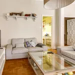 Rent 4 bedroom apartment in Barcelona