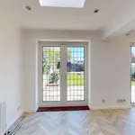 Rent 4 bedroom house in East Midlands