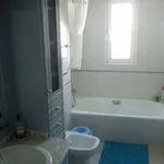 Rent 2 bedroom house of 170 m² in Almeria']