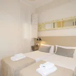 Rent 3 bedroom apartment of 80 m² in barcelona