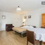 Rent 1 bedroom apartment of 40 m² in Rueil-Malmaison