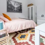 Rent 4 bedroom apartment in Valencia