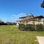 Rent 6 bedroom house of 220 m² in Seravezza