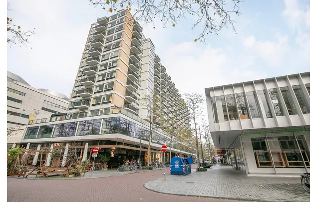 Huur 2 slaapkamer appartement van 81 m² in Cool