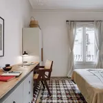 Rent 3 bedroom apartment in barcelona