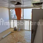 Affitto 3 camera appartamento di 64 m² in Naples