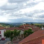 Rent 4 bedroom house of 100 m² in Chevinay