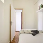 Rent a room in lisbon