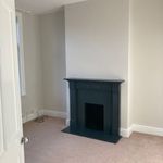 Rent 3 bedroom flat in East Midlands