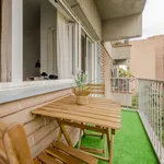 Rent a room of 125 m² in madrid