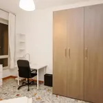 Rent 4 bedroom apartment in Milan