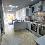 Rent 7 bedroom flat in Leicester