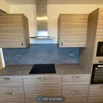 Rent 3 bedroom flat in London