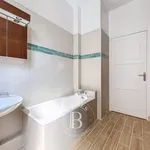 Appartement de 361 m² avec 9 chambre(s) en location à Paris