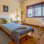 Rent a room in porto