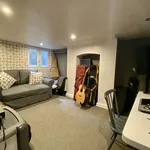 Rent 4 bedroom house in East Midlands