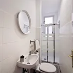 Rent 9 bedroom apartment in Madrid