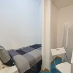 Rent a room in lisbon