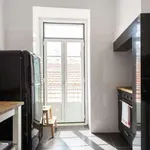 Rent 3 bedroom apartment in lisbon