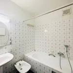 Rent 3 bedroom apartment in Brussel