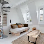 Rent 1 bedroom apartment of 431 m² in Paris