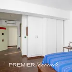 Alquilo 2 dormitorio casa de 100 m² en Alicante