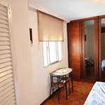 Rent 4 bedroom apartment in Málaga