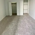 Rent 2 bedroom apartment of 133 m² in Chicago