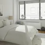 Rent 1 bedroom apartment of 81 m² in New York City