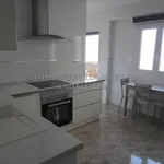 Alquilo 2 dormitorio apartamento de 80 m² en Almeria