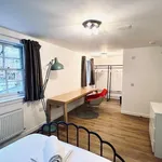 Rent 4 bedroom house in Edinburgh  City Centre