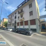 Rent 4 bedroom apartment of 130 m² in Milan