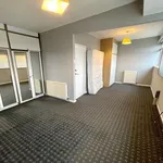 Rent 3 bedroom flat in West Midlands