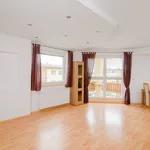 Rent 4 bedroom apartment of 87 m² in celakovice