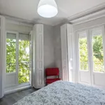 Rent a room of 140 m² in Madrid