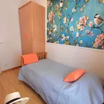 Rent a room of 145 m² in lisbon