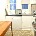 Rent 3 bedroom flat in London