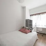 Rent a room in lisbon