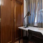 Rent a room of 120 m² in madrid