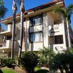 Rent 2 bedroom apartment in Long Beach