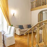 Rent 7 bedroom apartment in Florence