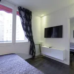 Appartement de 74 m² avec 1 chambre(s) en location à Paris