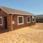 Rent 3 bedroom house of 317 m² in Soweto