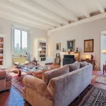 Rent 4 bedroom apartment of 350 m² in Florence