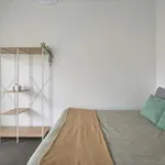 Rent a room in lisbon