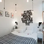 Rent 1 bedroom apartment of 35 m² in Lyon